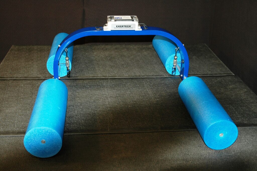 Two load cell floating weighing system for a pool.